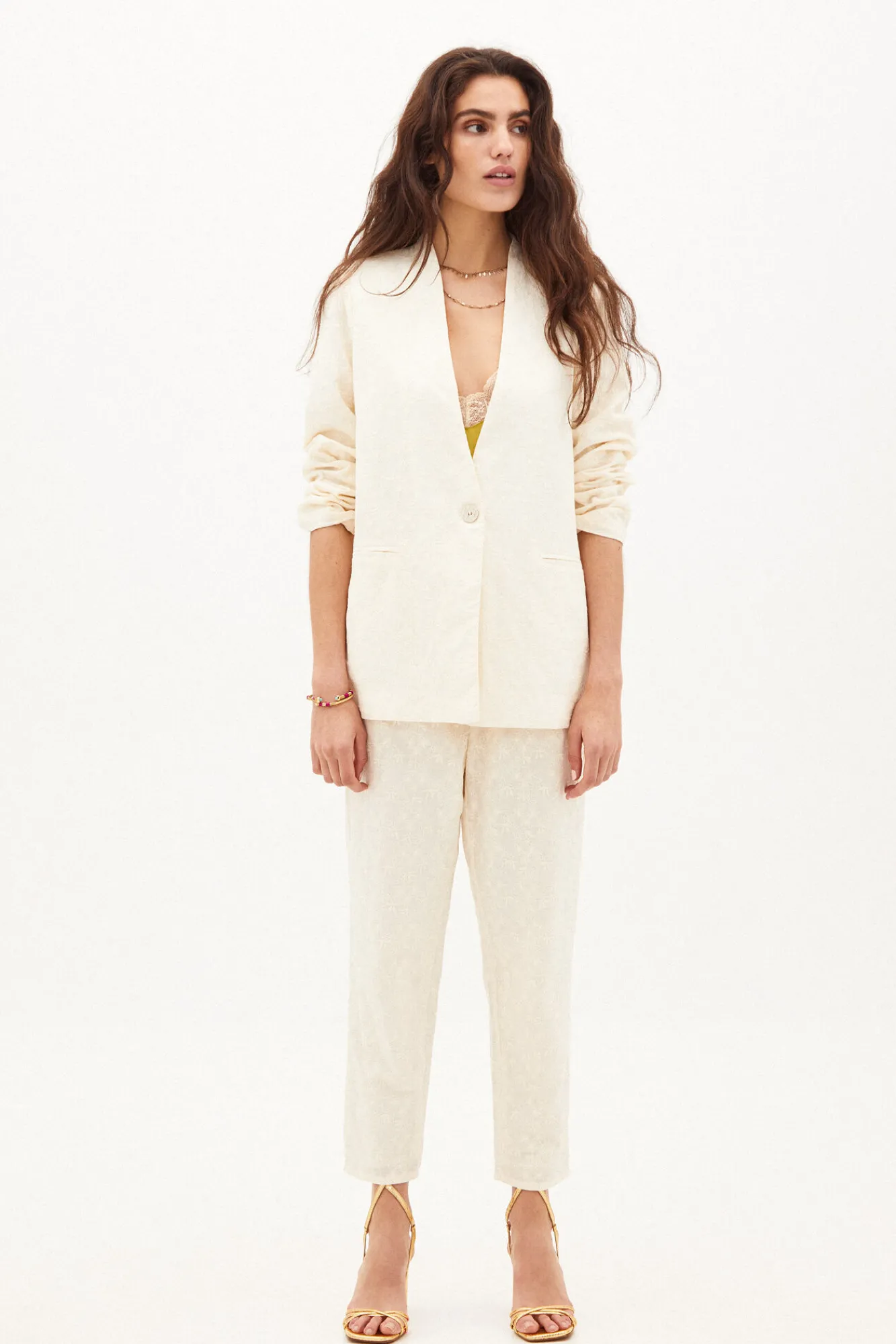 Abie. Chaqueta En Bordado Suizo^Hoss Intropia New