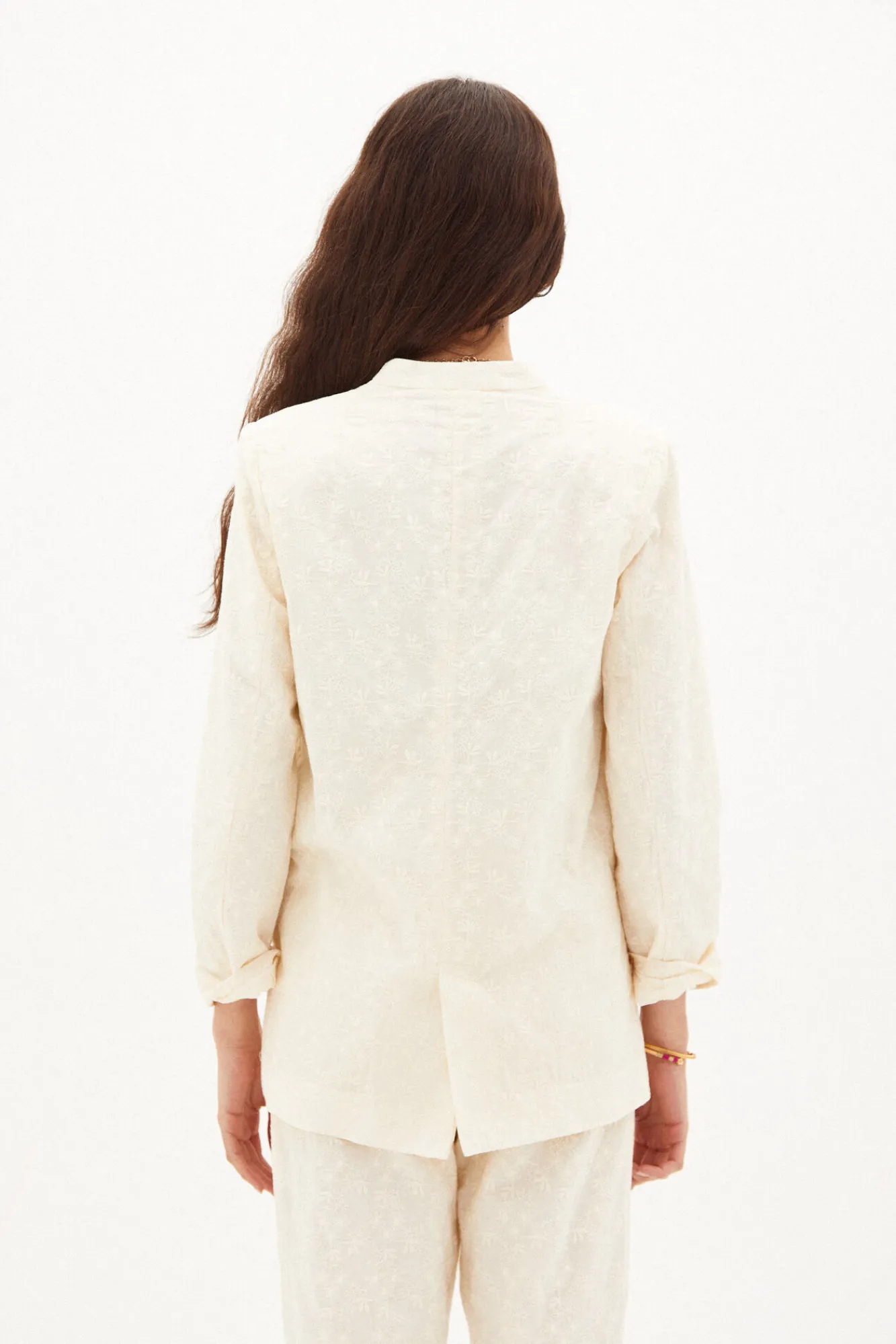 Abie. Chaqueta En Bordado Suizo^Hoss Intropia New