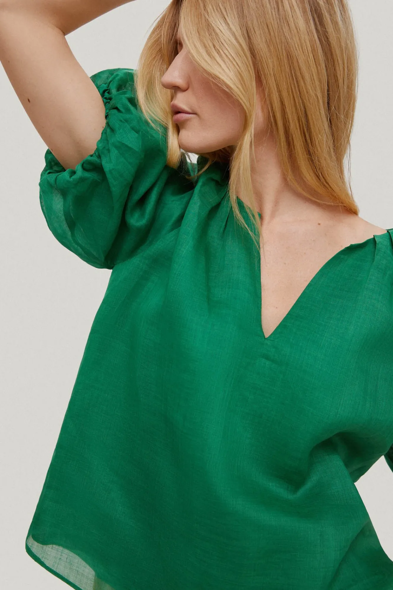 Blusa Con Manga Abullonada^Pedro del Hierro New