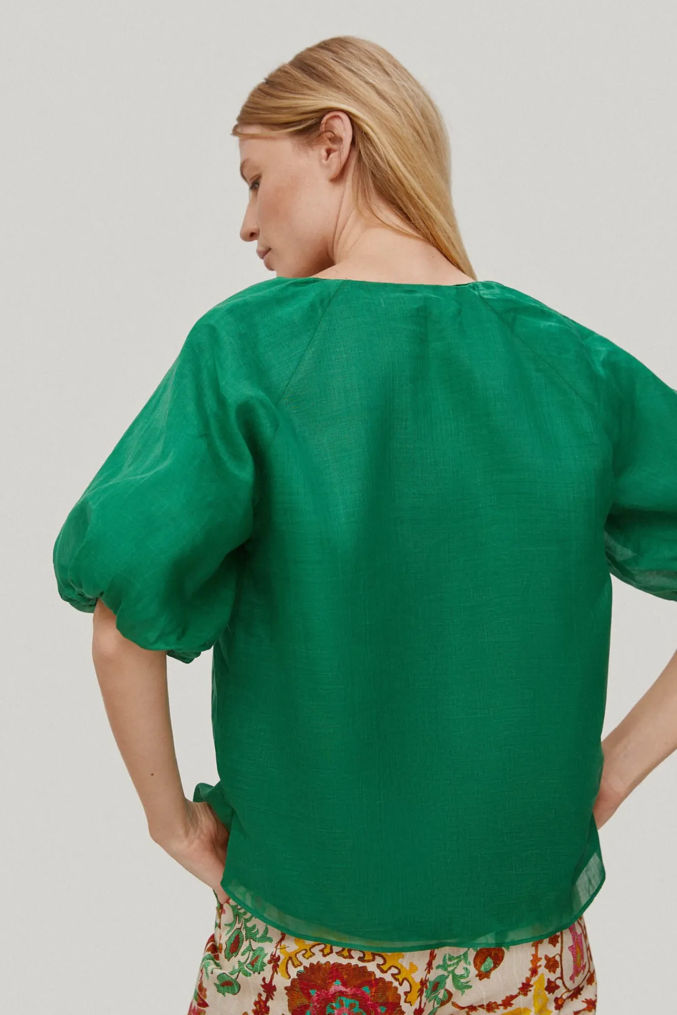Blusa Con Manga Abullonada^Pedro del Hierro New