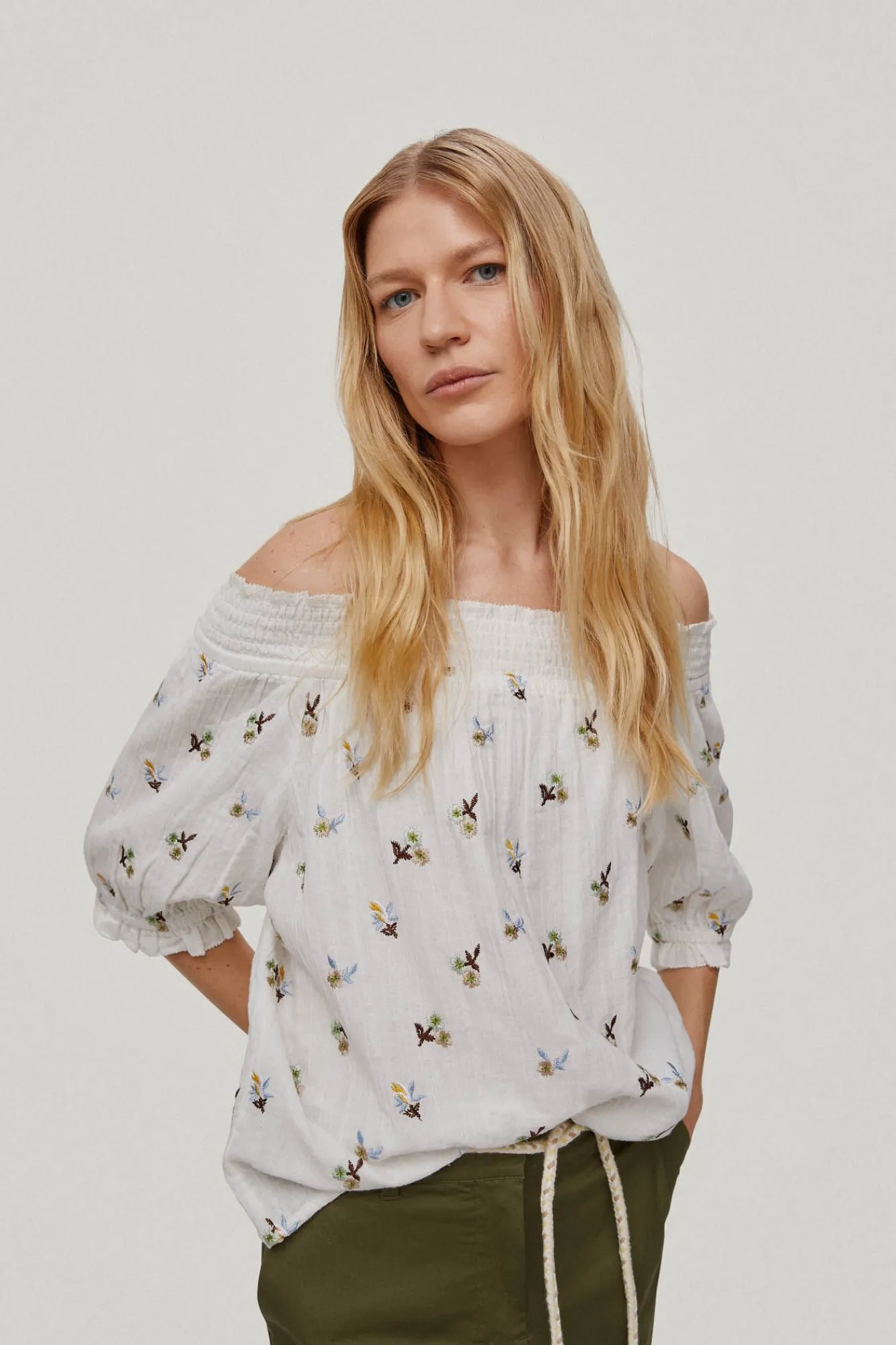 Blusa Off Shoulder Bordado^Pedro del Hierro Store