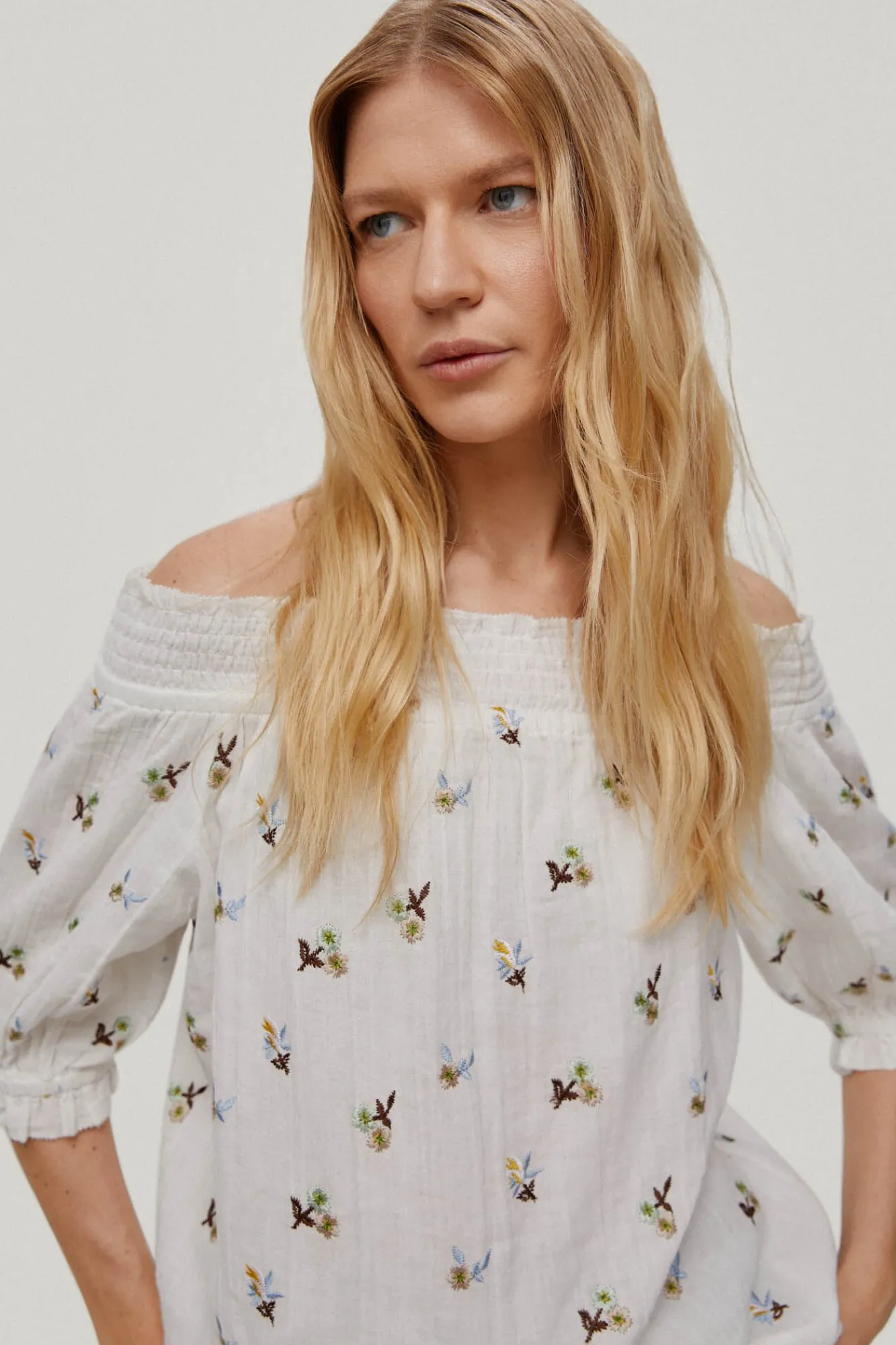 Blusa Off Shoulder Bordado^Pedro del Hierro Store