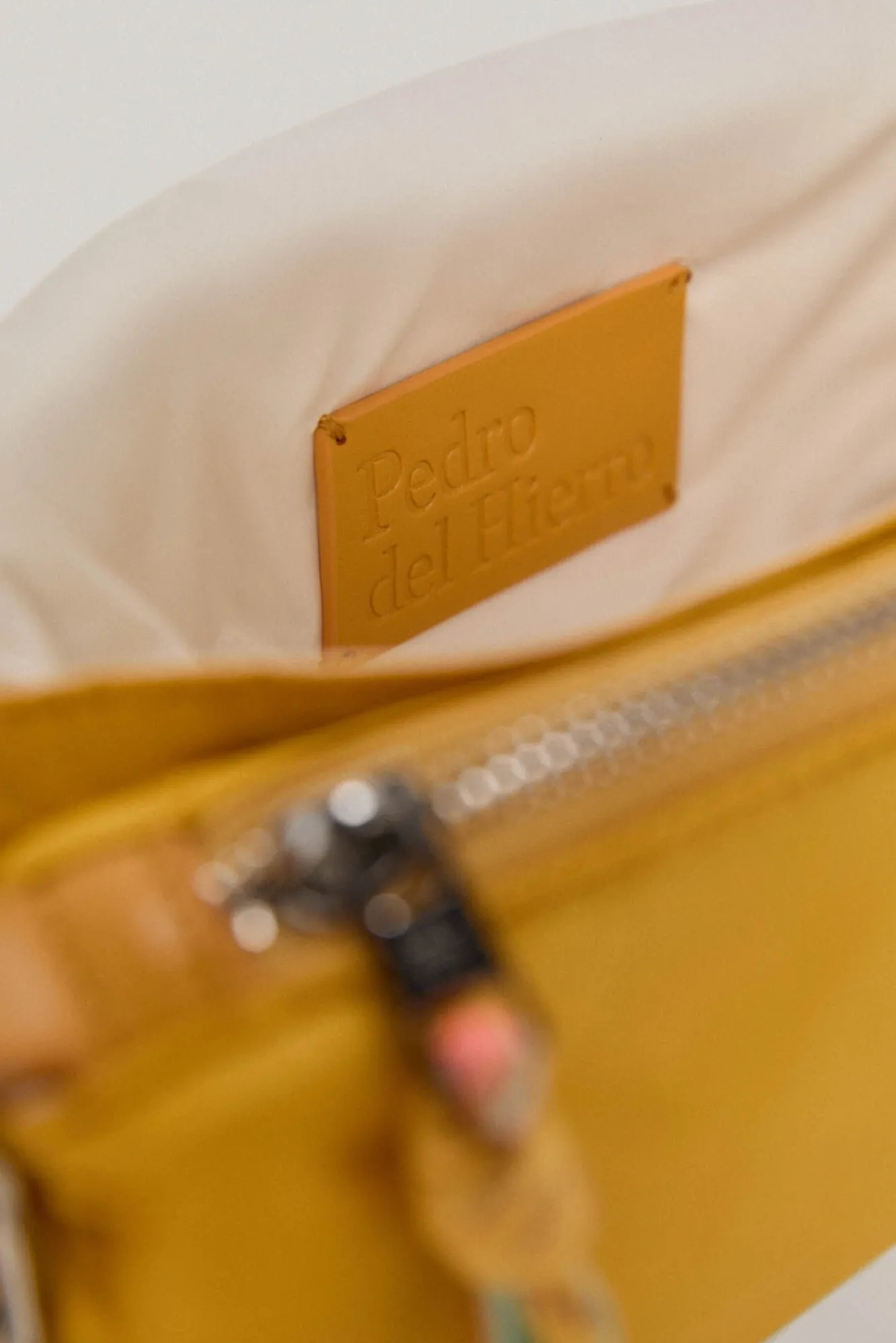 Bolso Bandolera Con Solapa De Nylon Acolchado^Pedro del Hierro Outlet