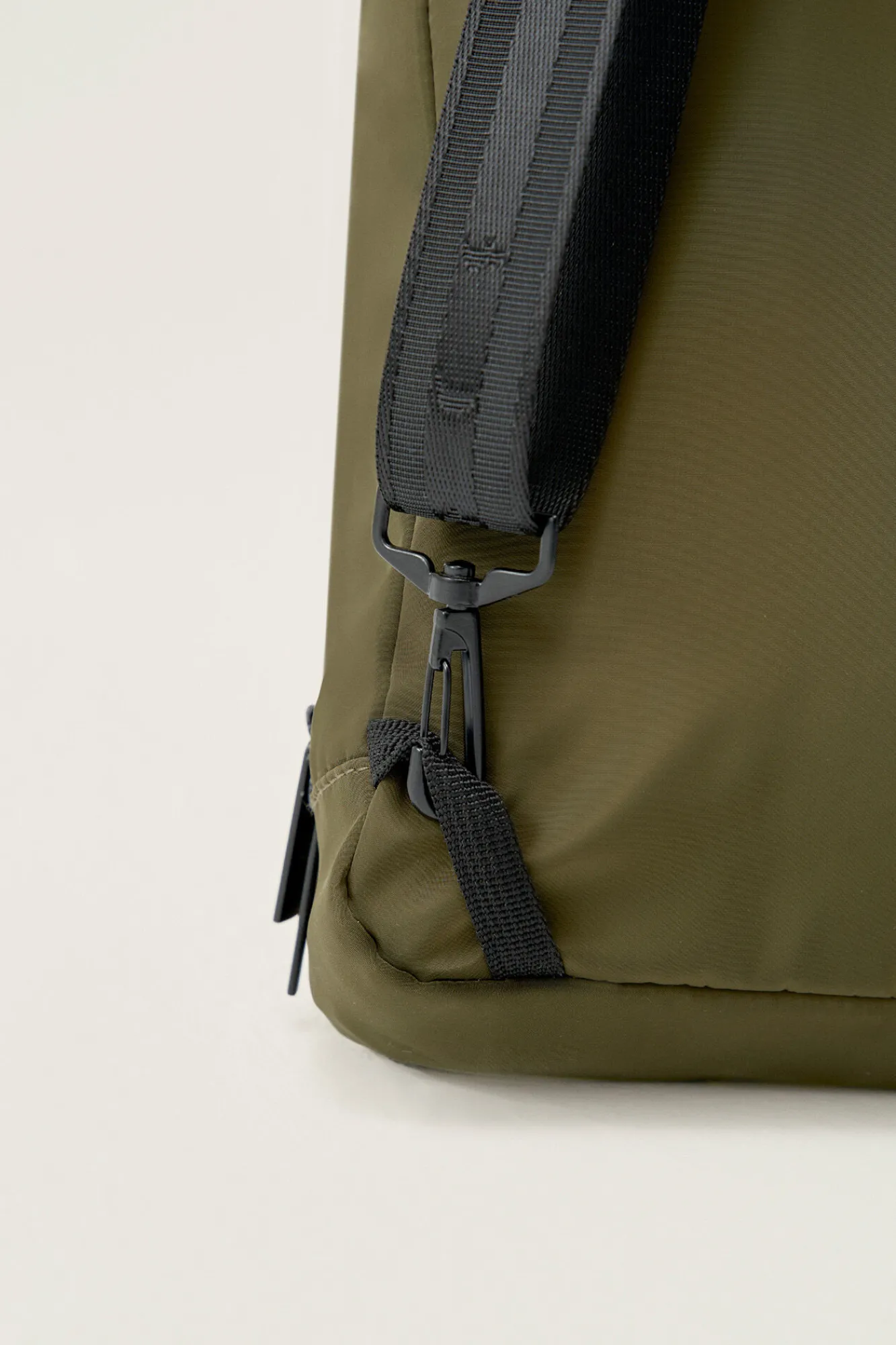Bolso Stow Olive 2^Born Living Yoga Flash Sale