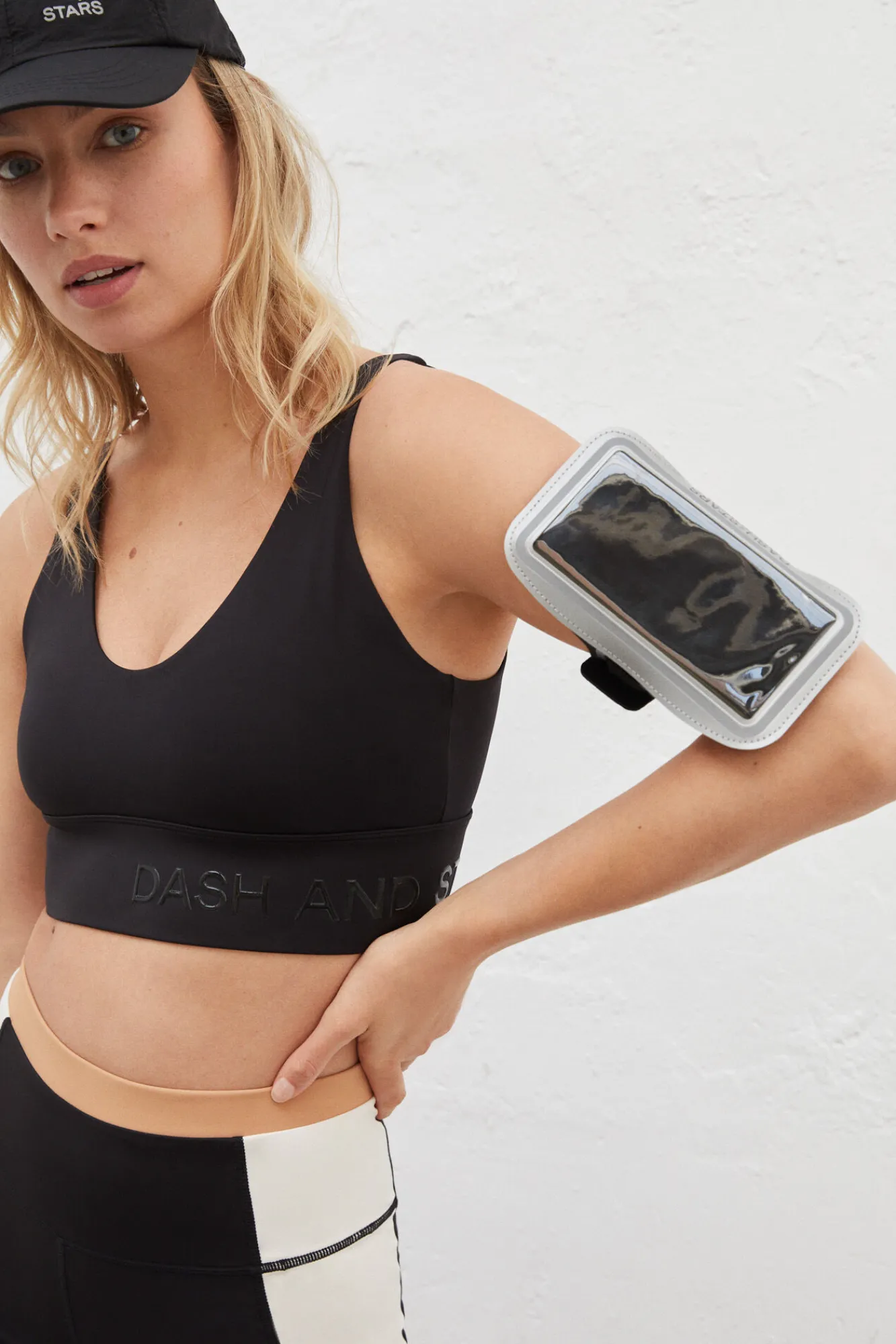 Brazalete Porta Movil^Dash and Stars Best Sale