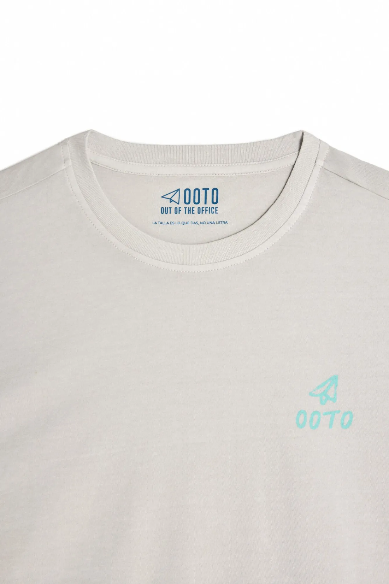Camiseta Grafica Texto Trasero^Ooto Store