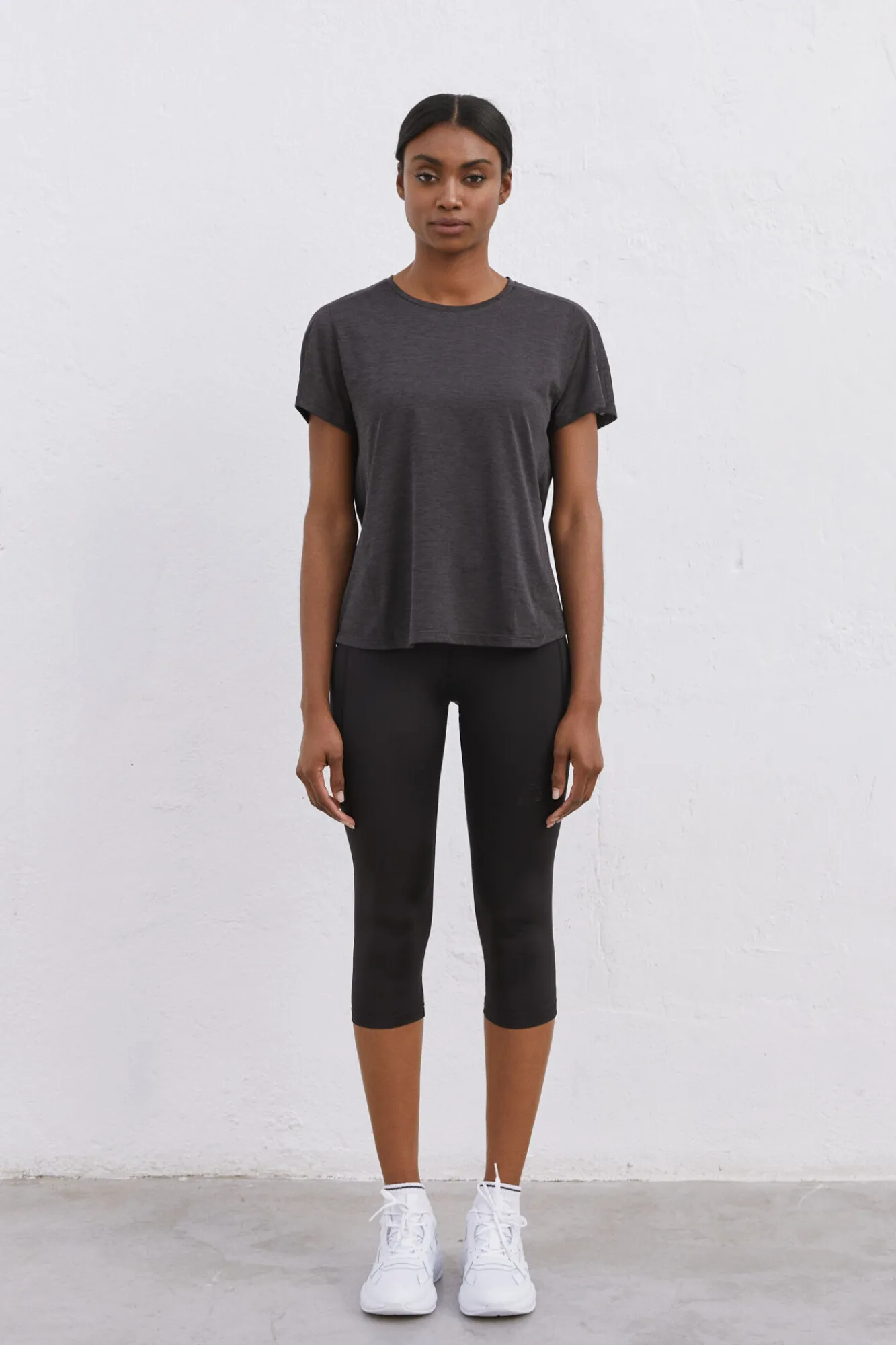 Camiseta Negra Ultraligera^Dash and Stars Sale