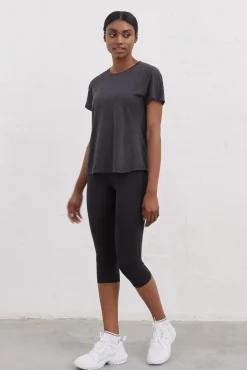 Camiseta Negra Ultraligera^Dash and Stars Shop
