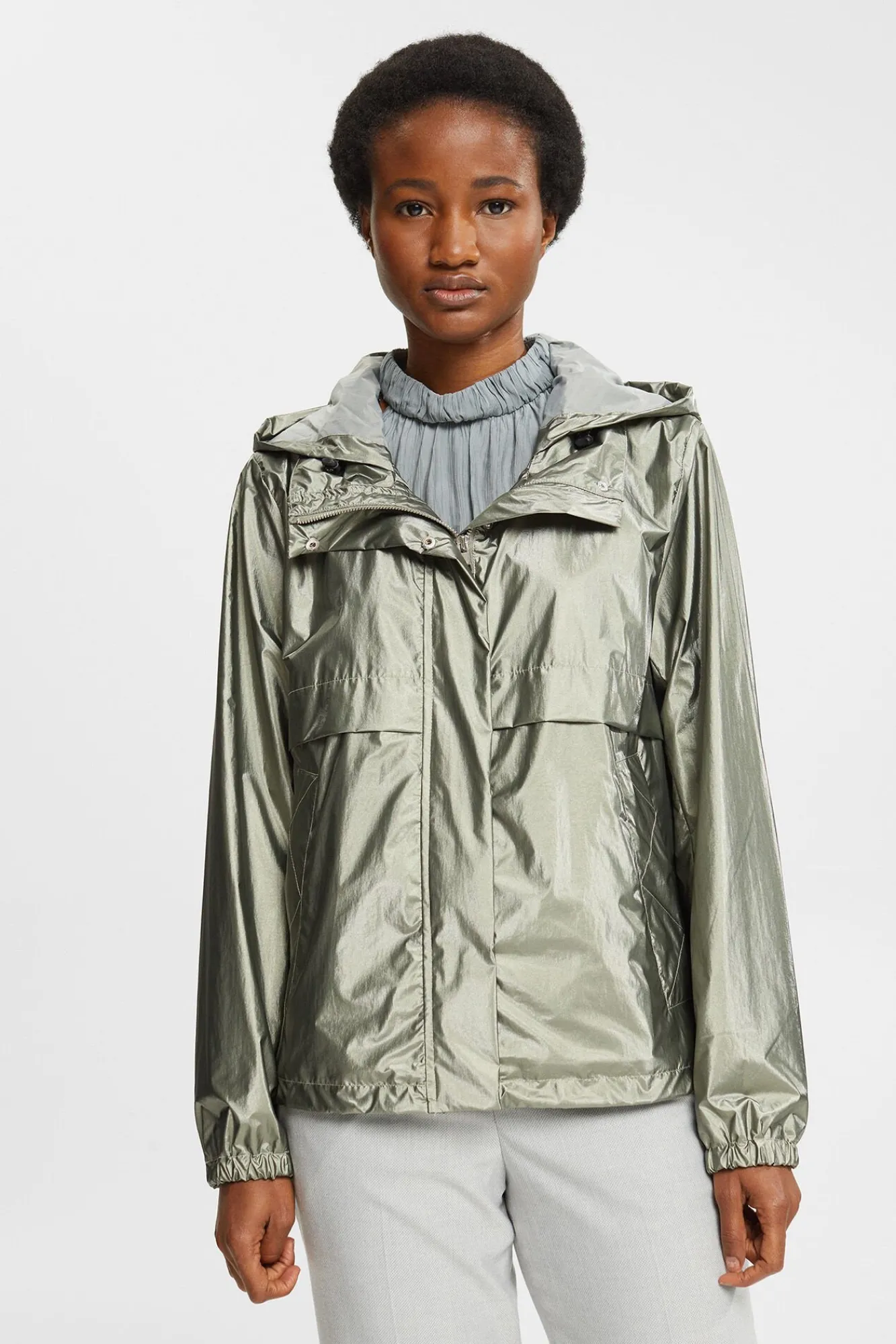 Chaqueta Corta Impermeable Metalizada^Esprit Online