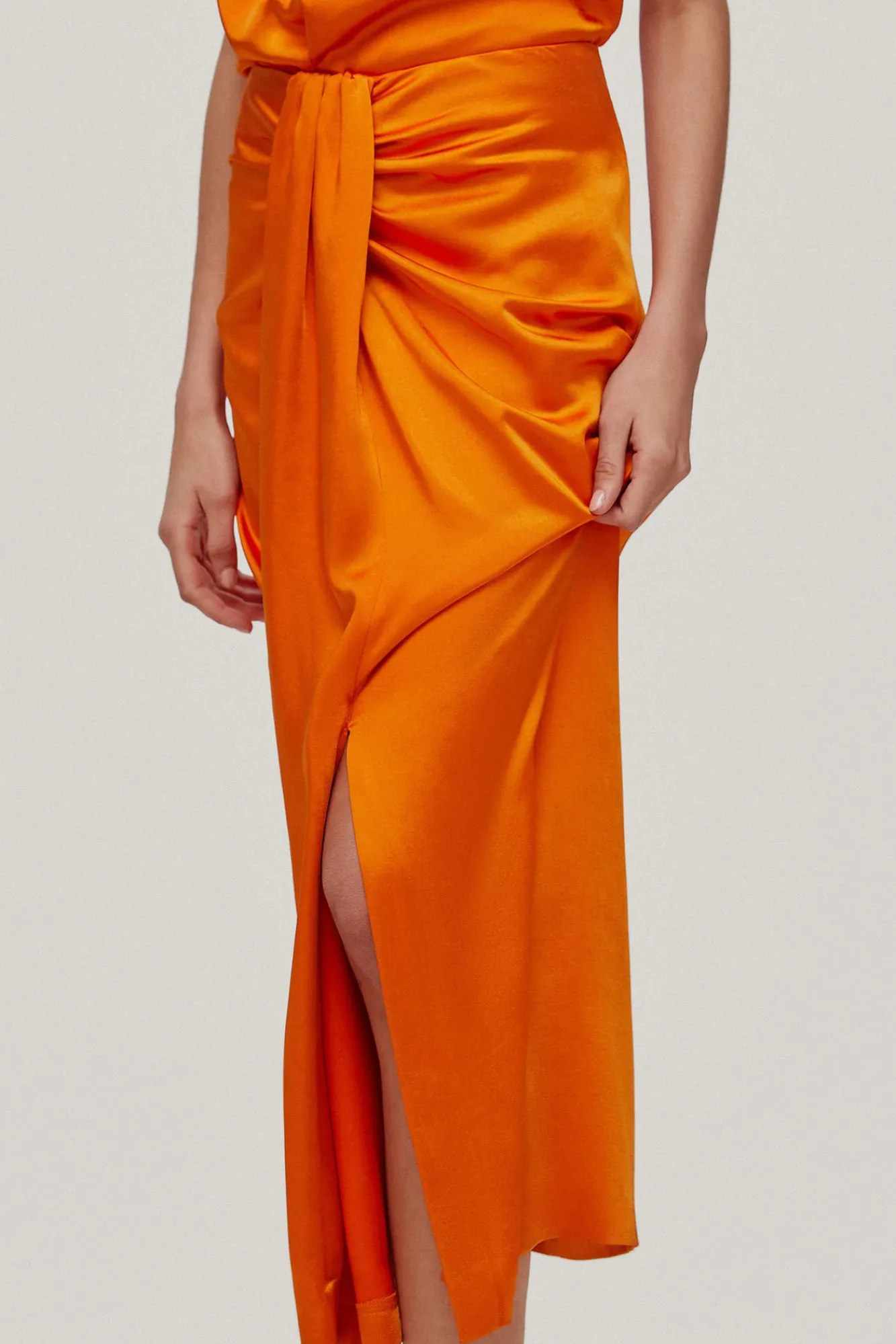 Falda Midi Drapeada^Pedro del Hierro Best