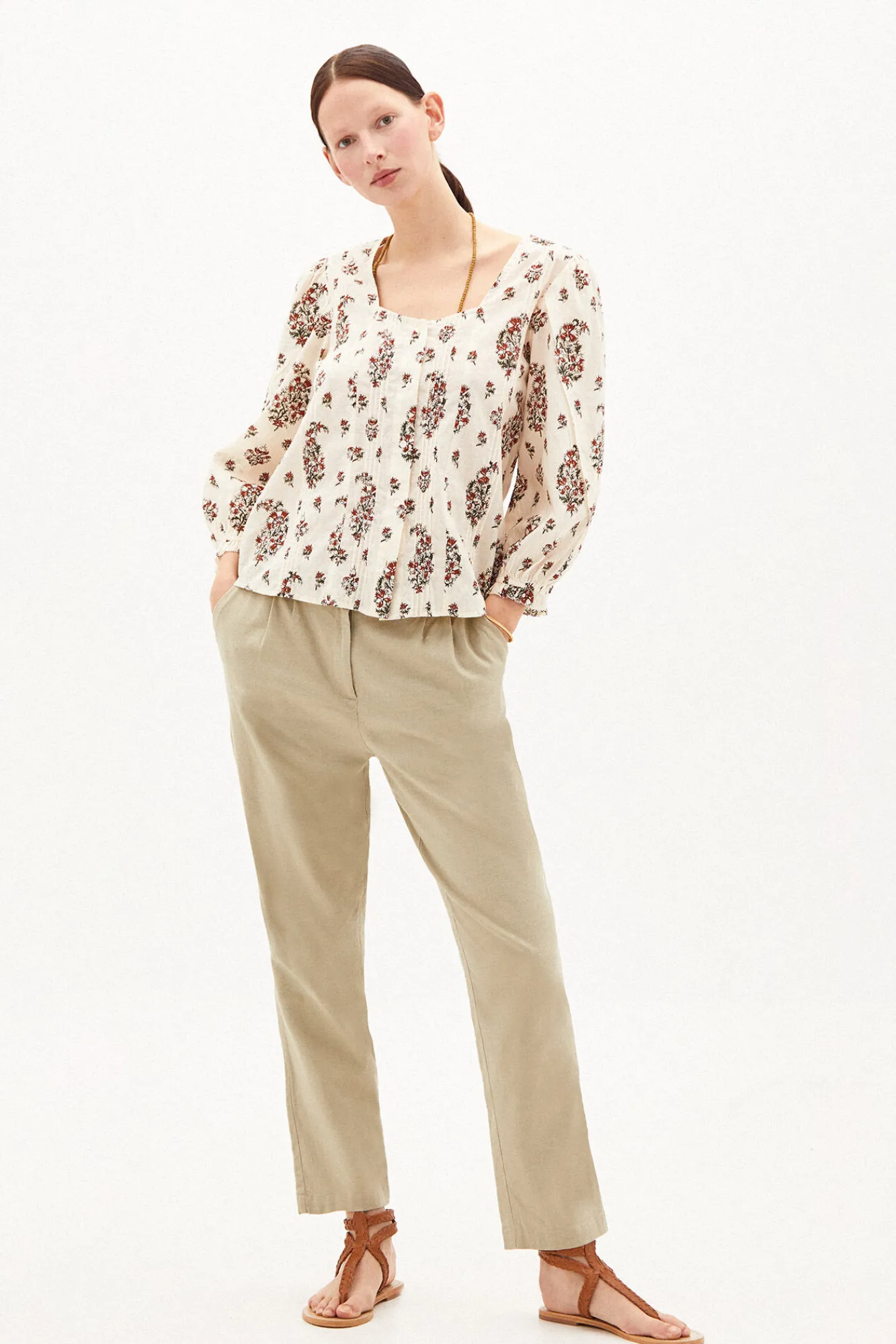 Julieta Pantalon Rustico Con Pinzas^Hoss Intropia Online