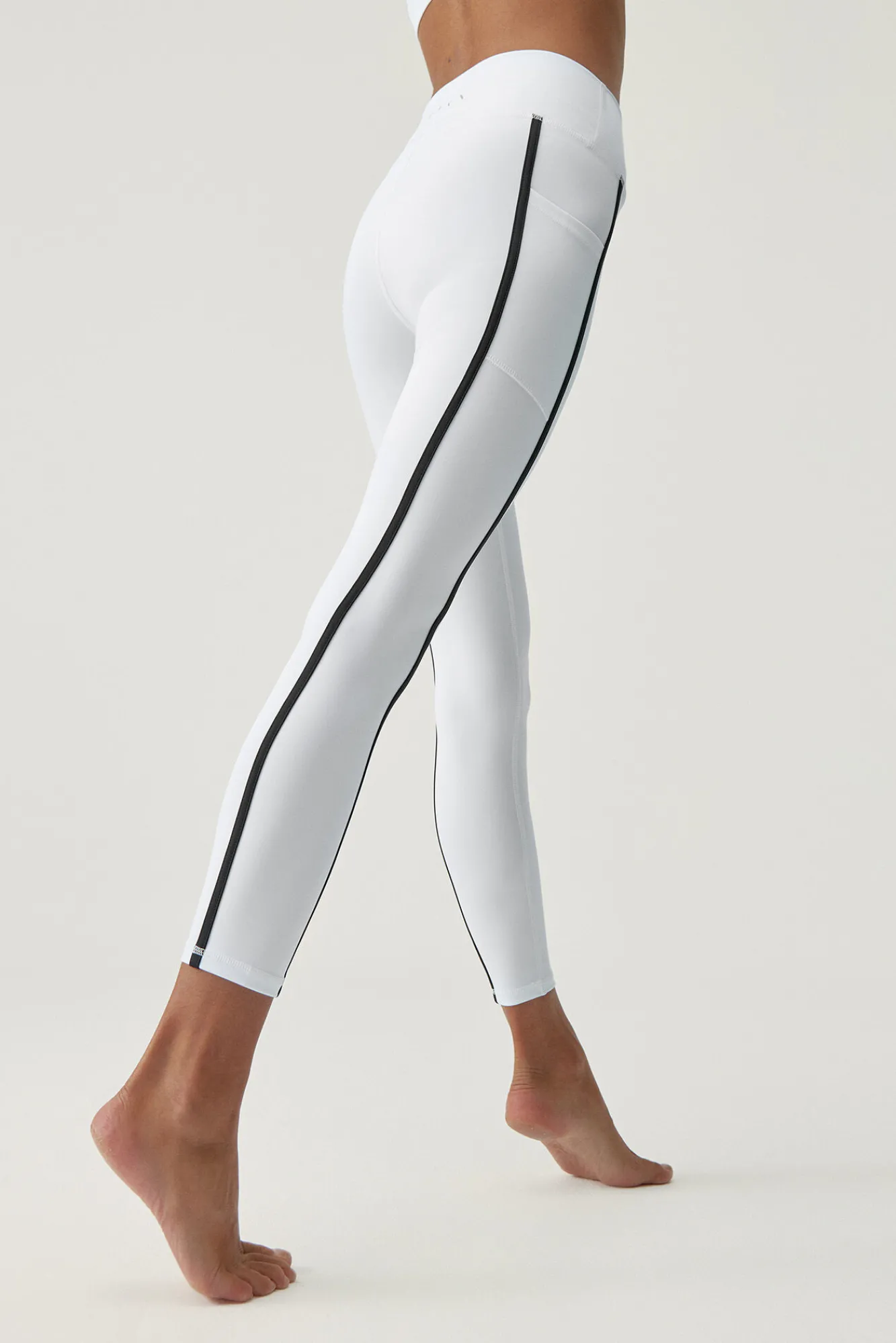 Legging Hanae Black/White^Born Living Yoga Discount