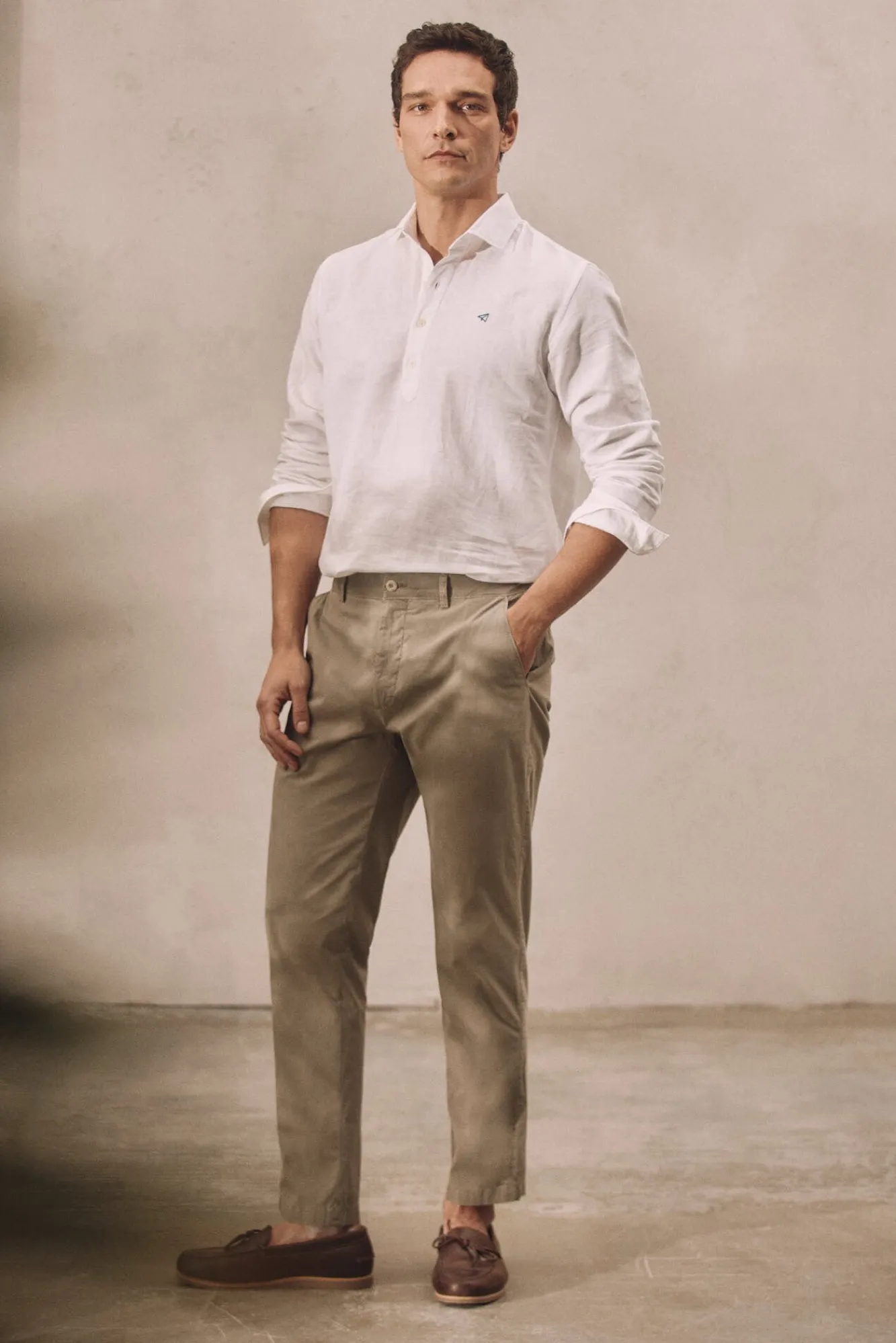 Pantalon Cropped Con Pinzas^Ooto Store