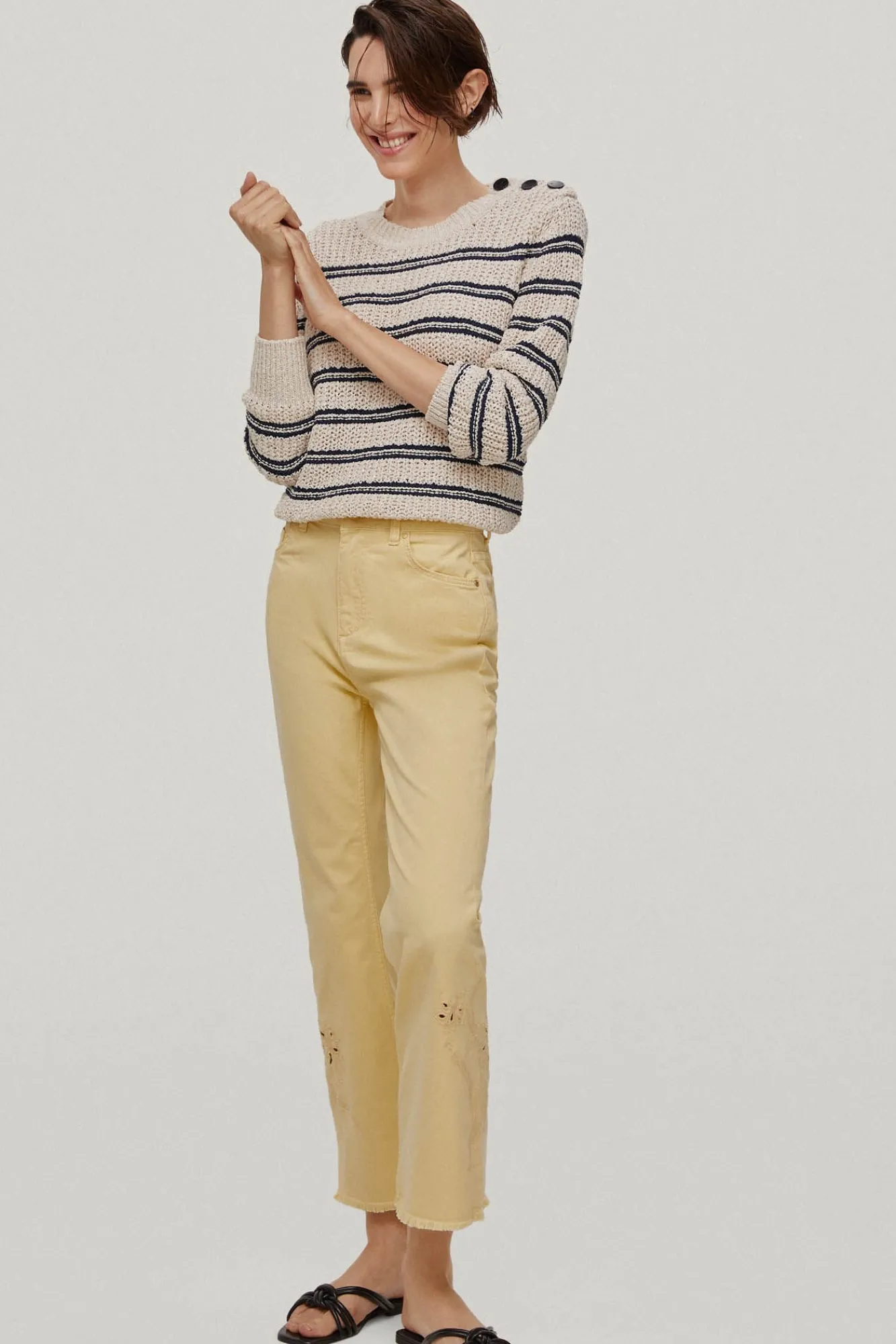 Pantalon Vaquero 5 Bolsillos Flare Fit Cropped Bordado^Pedro del Hierro Cheap