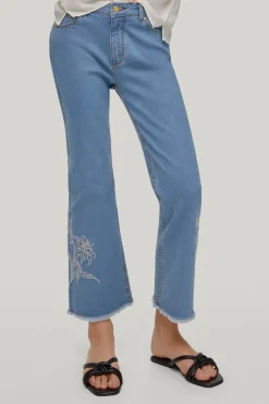 Pantalon Vaquero 5 Bolsillos Flare Fit Cropped Bordado^Pedro del Hierro Shop