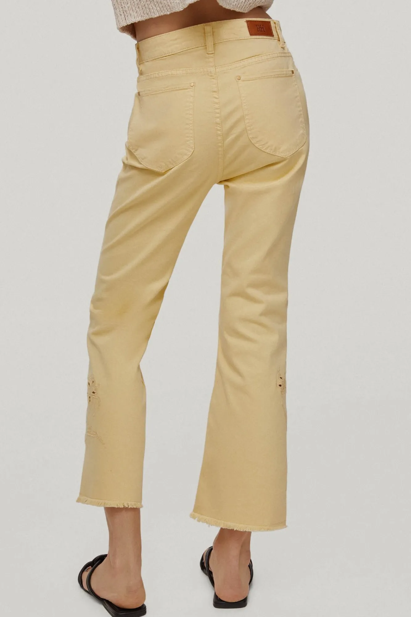 Pantalon Vaquero 5 Bolsillos Flare Fit Cropped Bordado^Pedro del Hierro Cheap