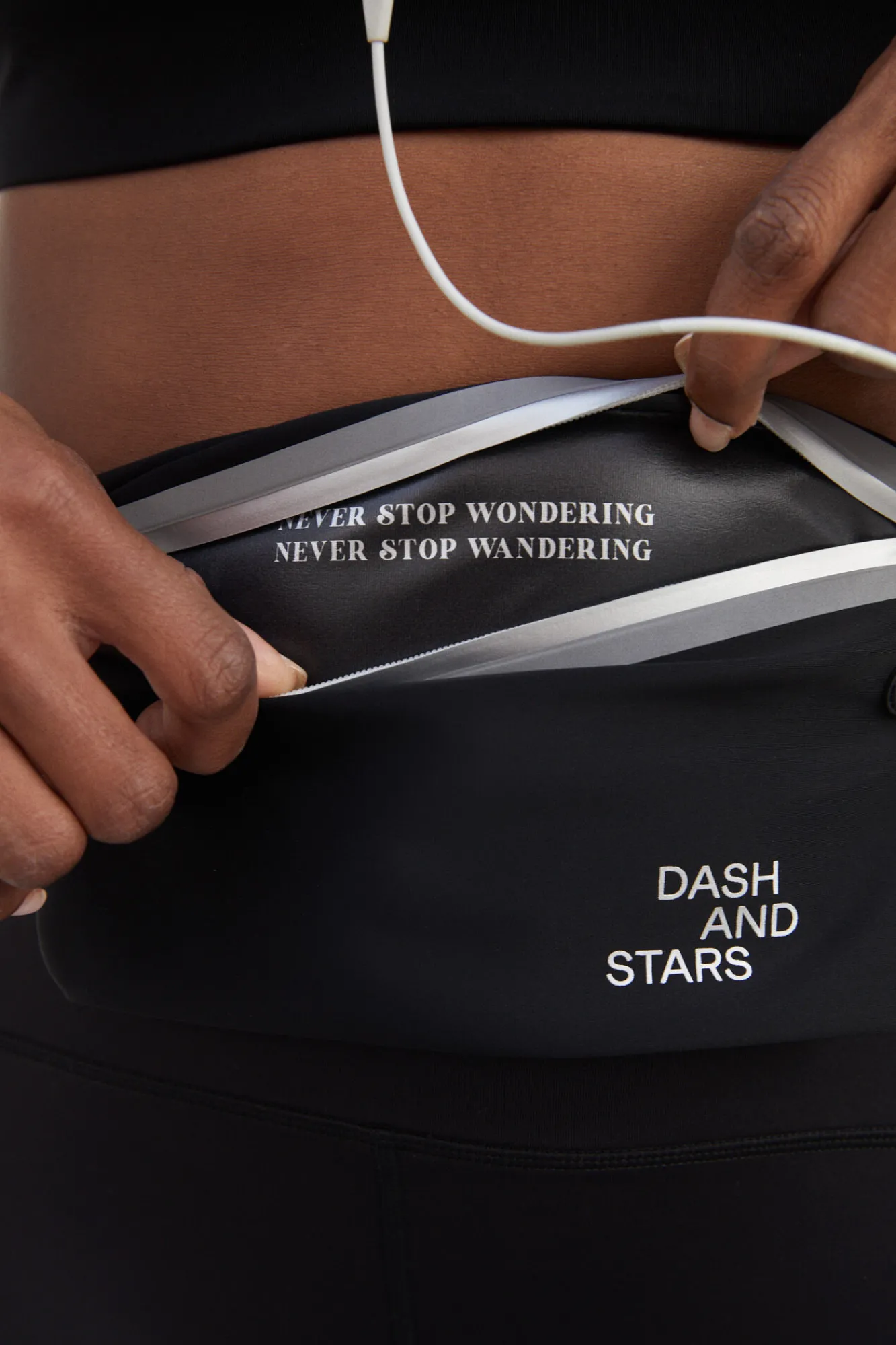 Rinonera Negra Extra Plana^Dash and Stars Hot