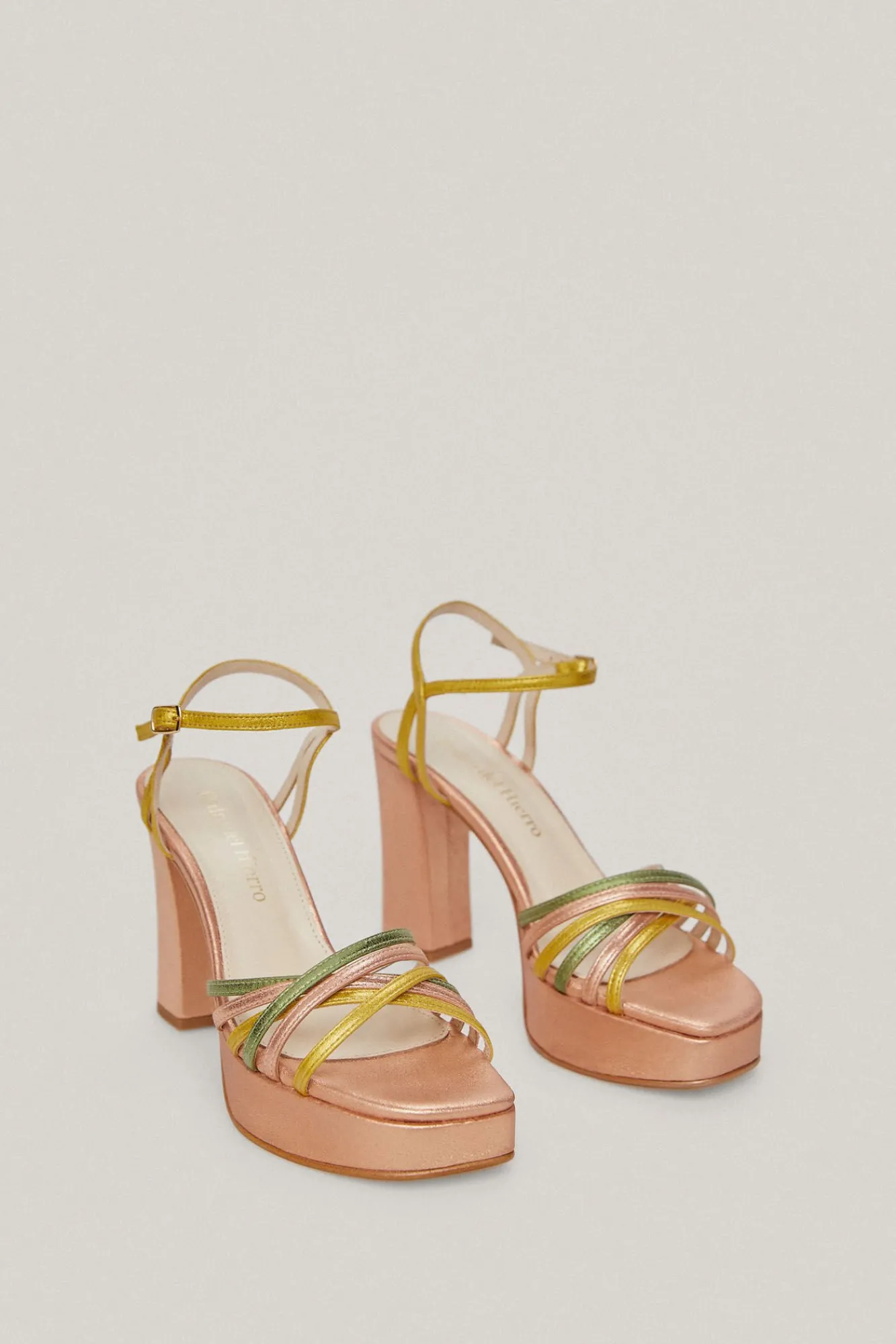 Sandalia Bloque Multi Straps De Piel^Pedro del Hierro Hot