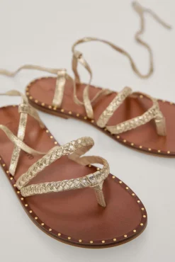 Sandalia Esclava De Piel Trenzada Con Tachuelas^Pedro del Hierro Store