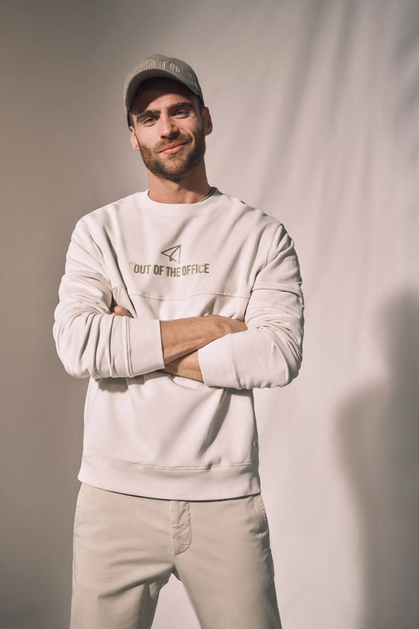 Sudadera Cuello Redondo Con Bordado Delantero^Ooto Cheap