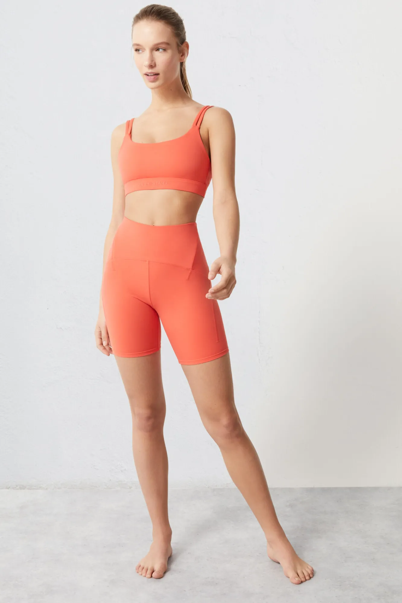 Sujetador Deportivo Coral Soft Move^Dash and Stars Flash Sale