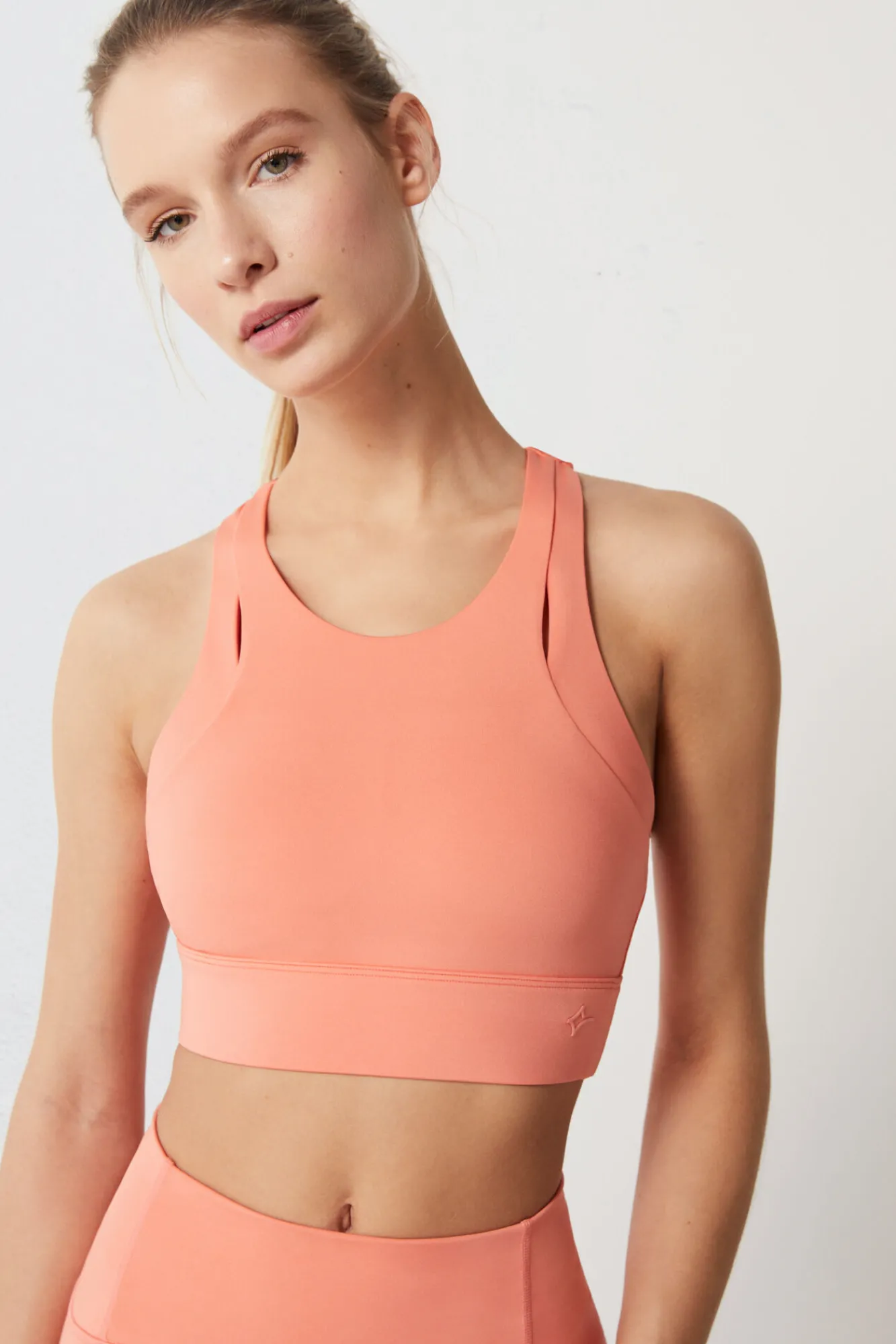 Sujetador Deportivo Cut Out Coral 4D Stretch^Dash and Stars Shop