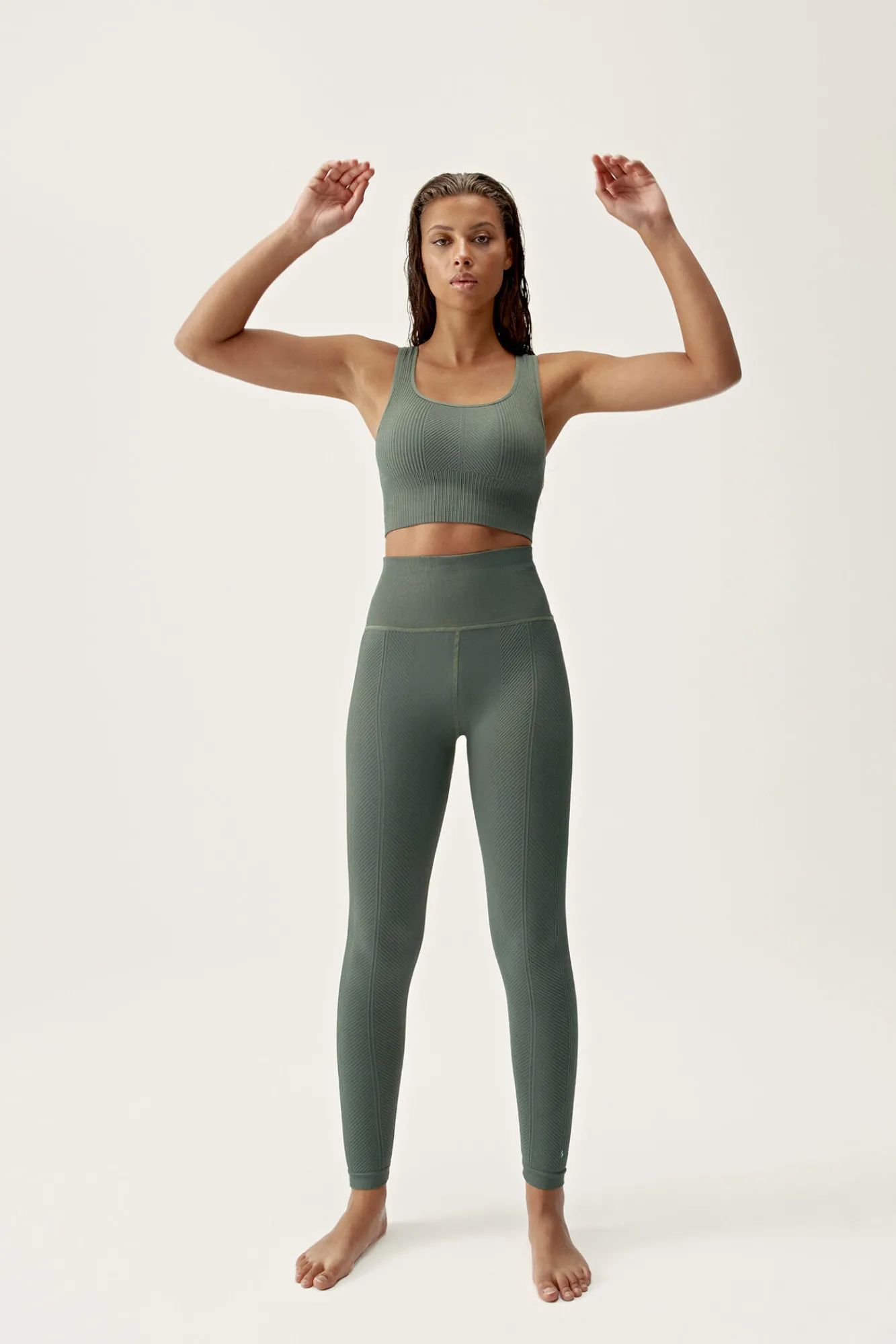 Sujetador Top Sumita Hunter^Born Living Yoga Cheap
